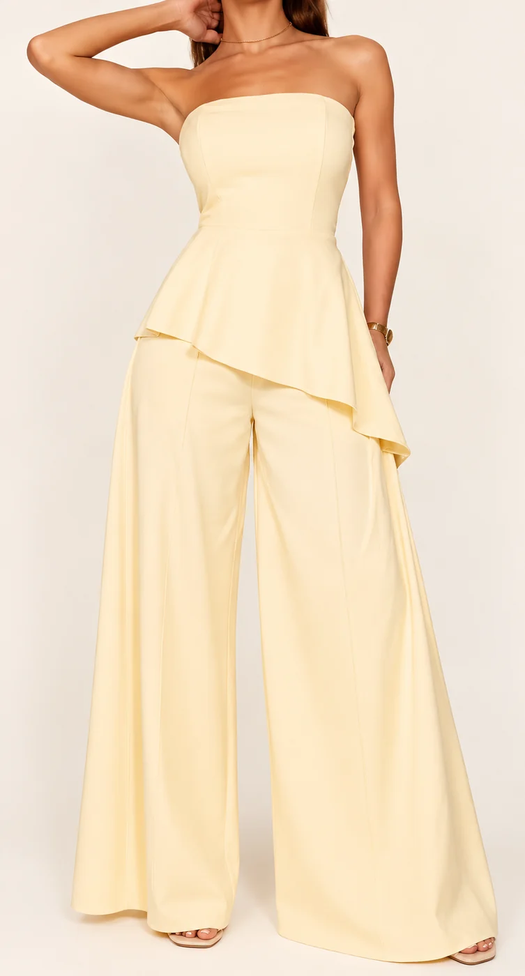 Conjunto assimétrico na cor amarelo-manteiga